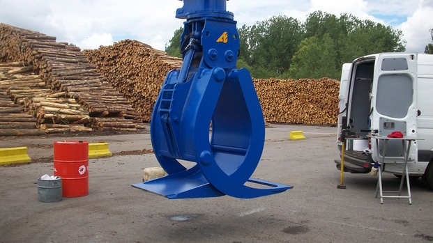 Работы на лесозаготовительной базе