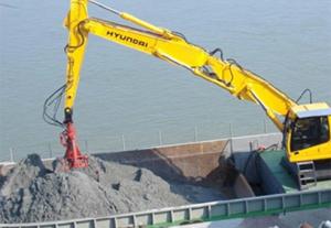 Разгрузка баржи